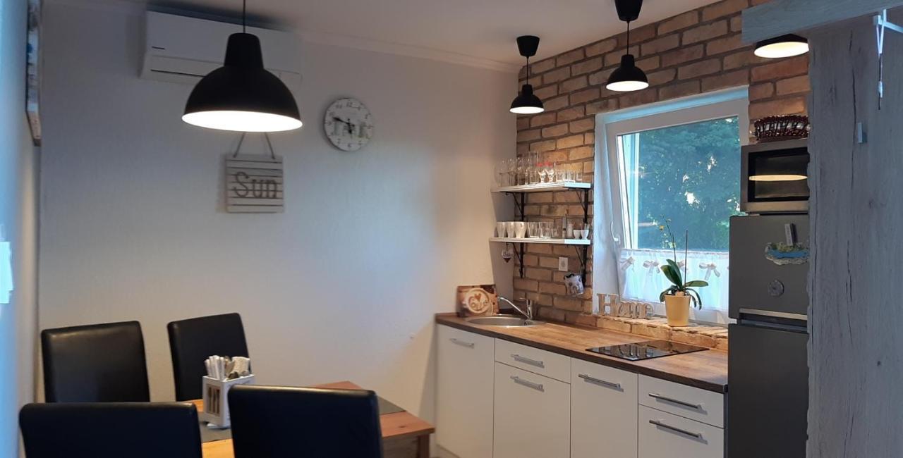 A Bringas Apartman Balatonfured Exterior photo