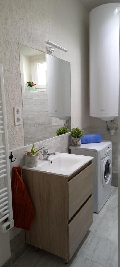 A Bringas Apartman Balatonfured Exterior photo